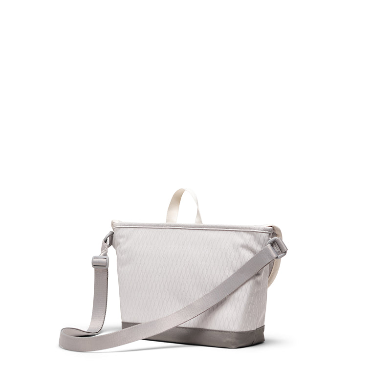 Herschel Cove Small Messenger - 7.5L