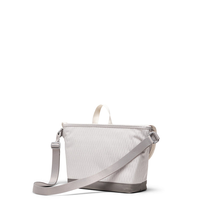 Herschel Cove Small Messenger - 7.5L