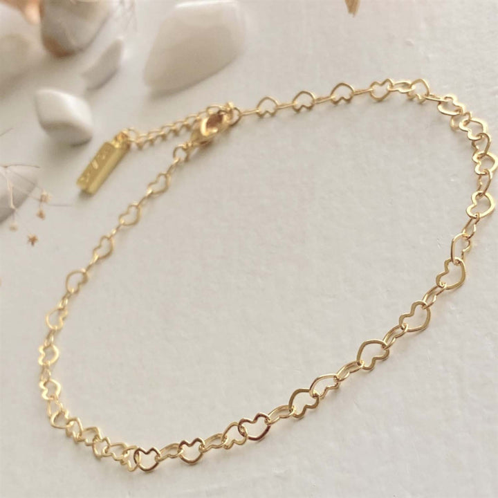 Pika & Bear "Love Bites" Tiny Heart Chain Necklace