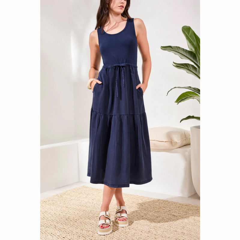 Robe mi-longue à volants et col bateau, style tribal mixte, sans manches