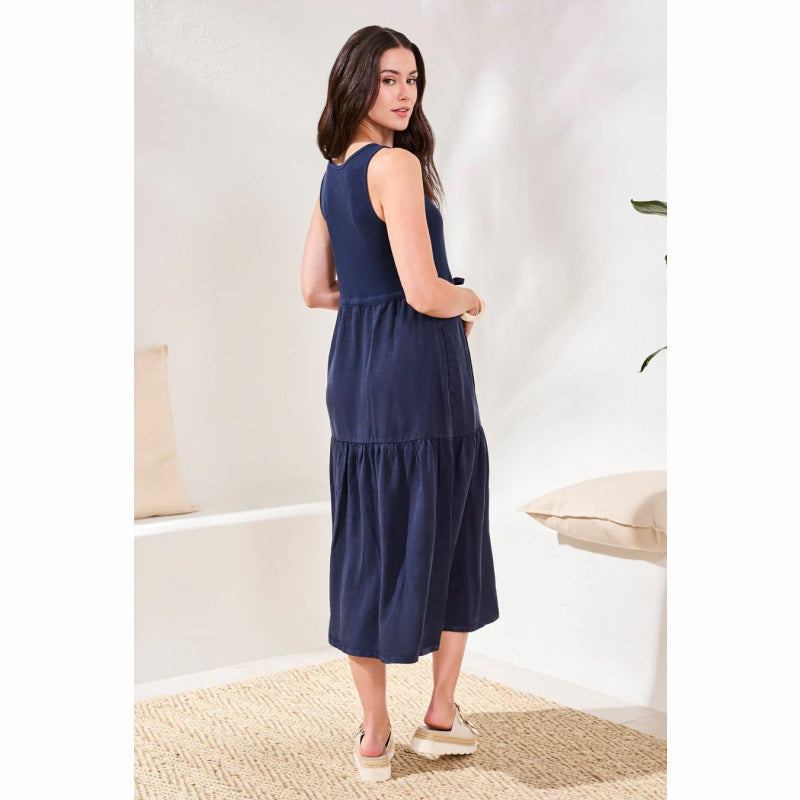 Robe mi-longue à volants et col bateau, style tribal mixte, sans manches