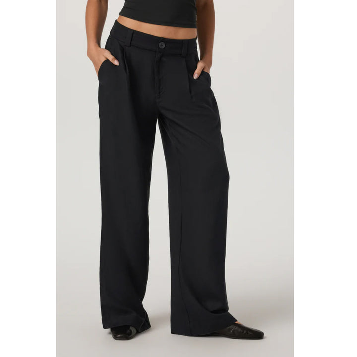 Vuori Trestles Twill Wideleg Pant