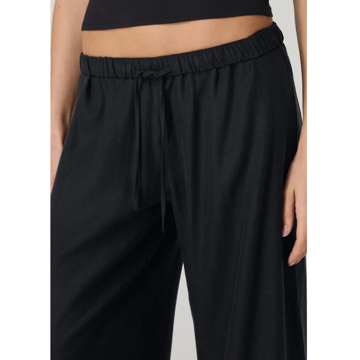 Vuori Trestles Twill Crop Wideleg Pant