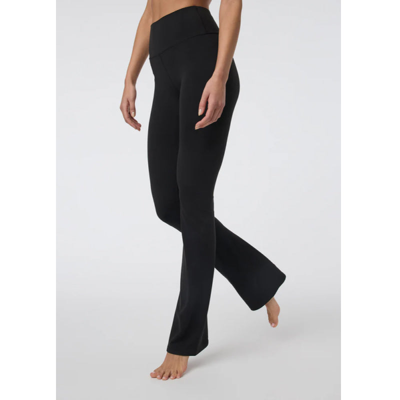 Vuori Women's AllTheFeels™ Slim Flare