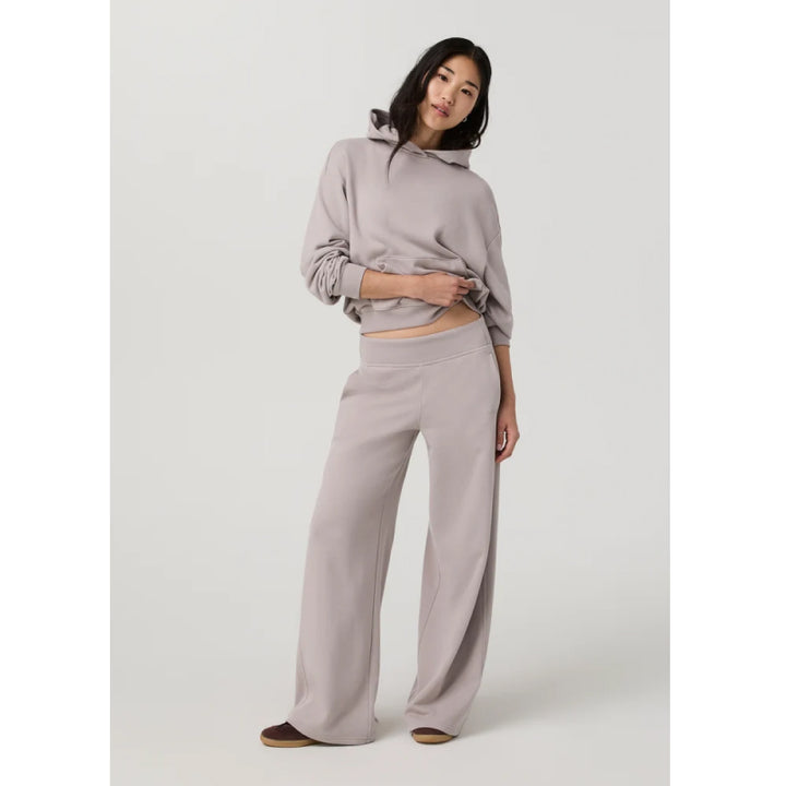 Vuori Sedona Midrise Wideleg Sweatpant
