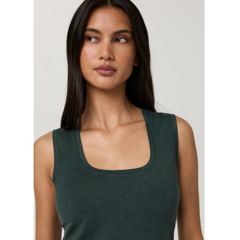 Vuori Halo Essential Scoop Tank