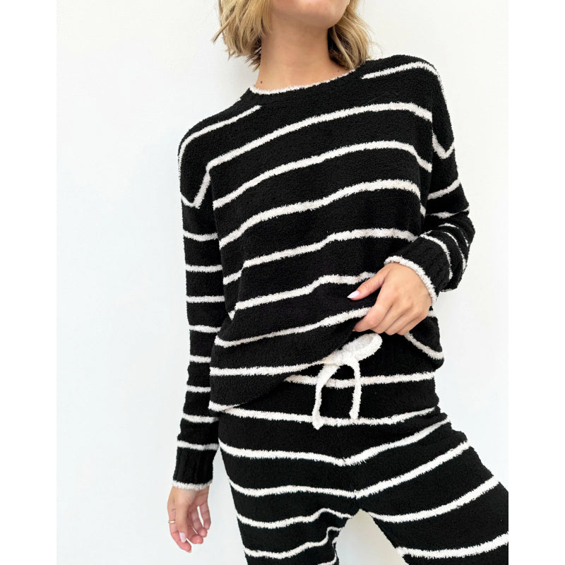 Superbe ensemble pyjama en pull duveteux