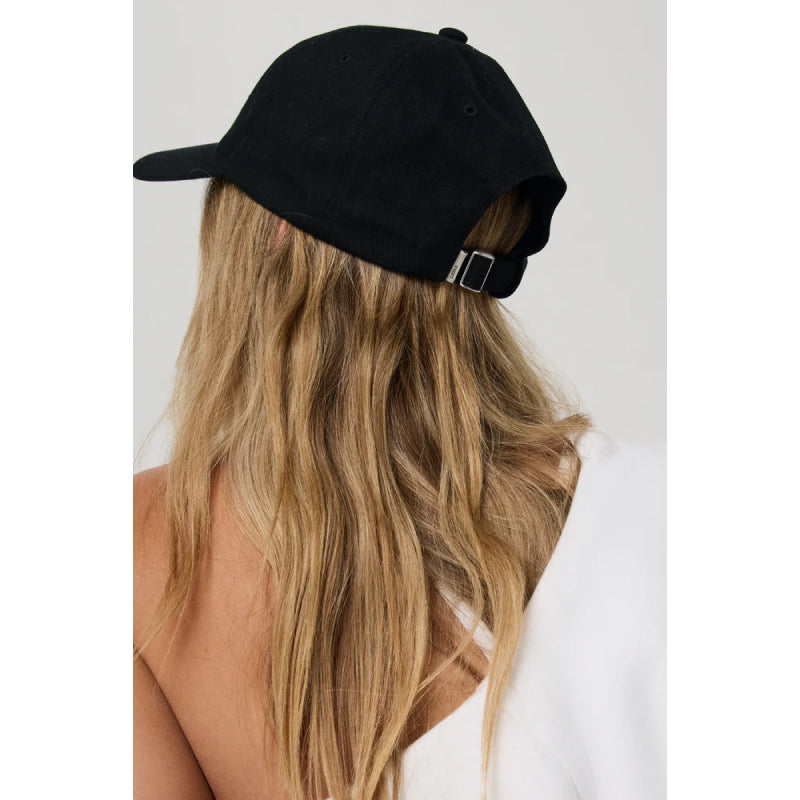 Vuori Dad Hat