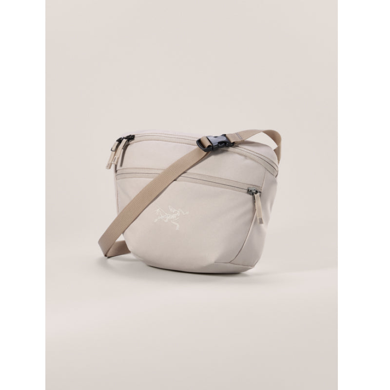 【新品未使用】Arc'teryx Mantis 2 Whiteout Arc'teryx Mantis 2 Waistpack