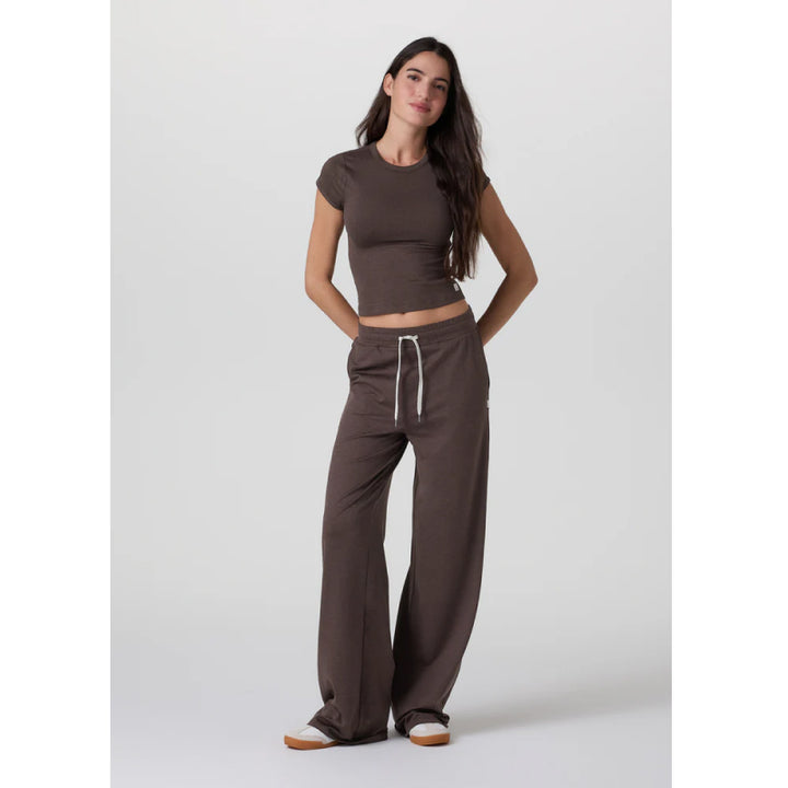 Vuori Women's Halo Essential Wideleg