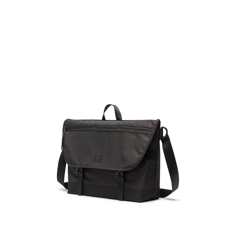 Herschel Cove Messenger - 22.5L