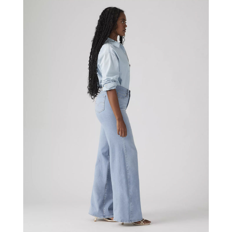 Jean large gainant Levi's 318 pour femme