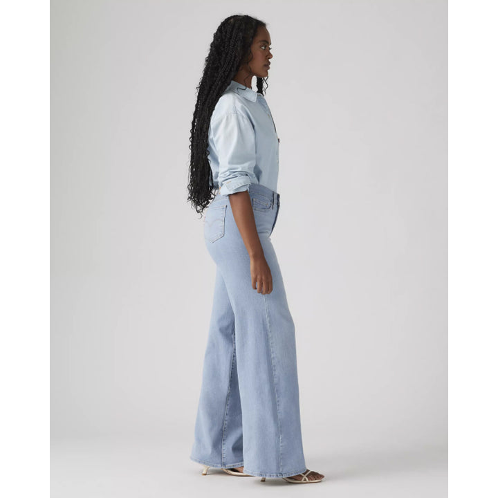 Jean large gainant Levi's 318 pour femme
