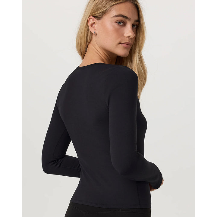 Vuori Long Sleeve Halo Essential Scoop