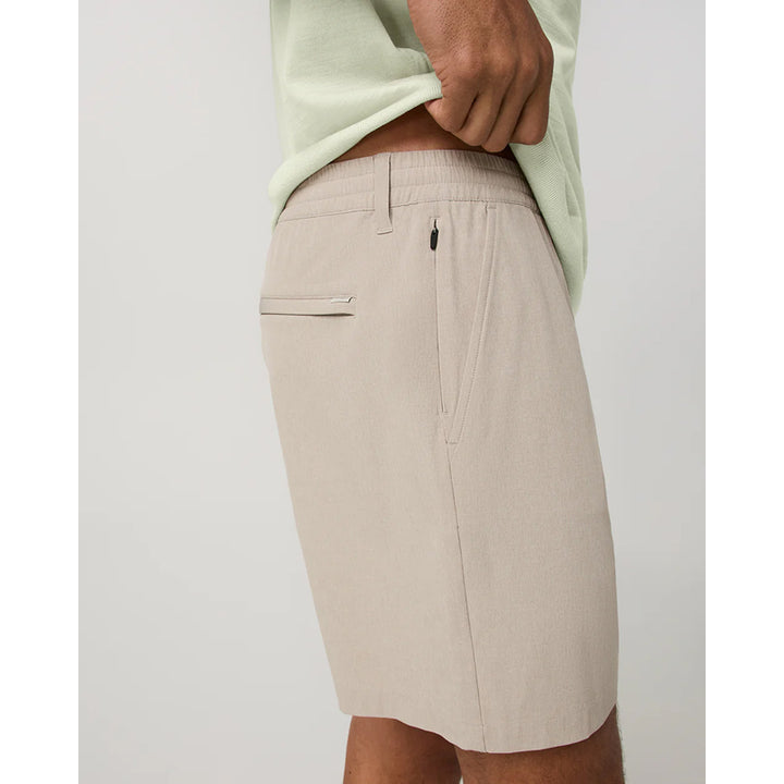 Vuori Men's Aim Elastic Waist Short 6"