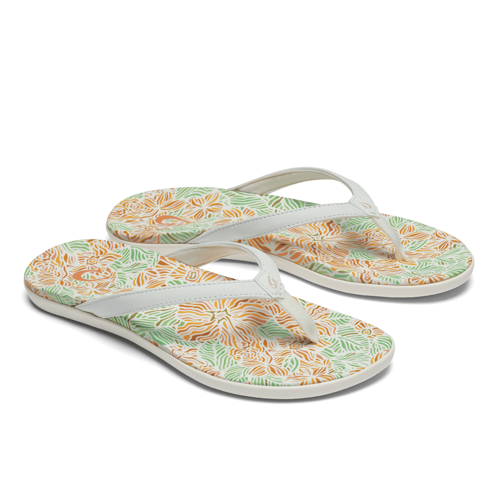 OluKai Women's Ho'opio Hau Beach Sandals