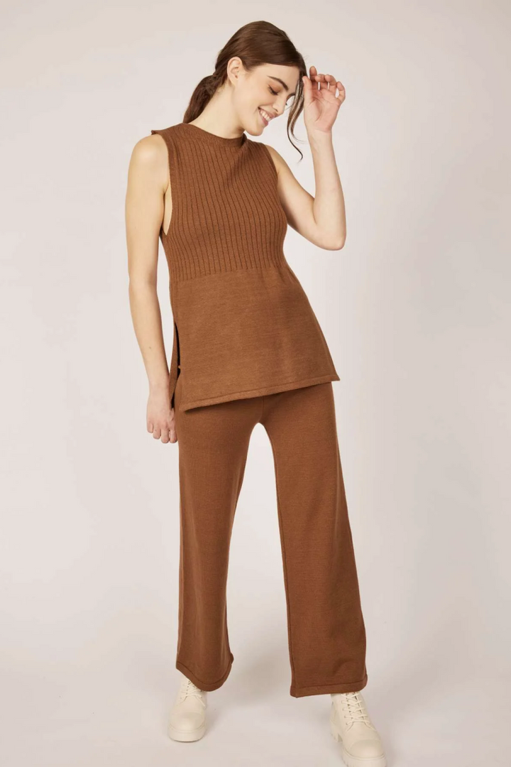 Pistache Fine Knit Vest