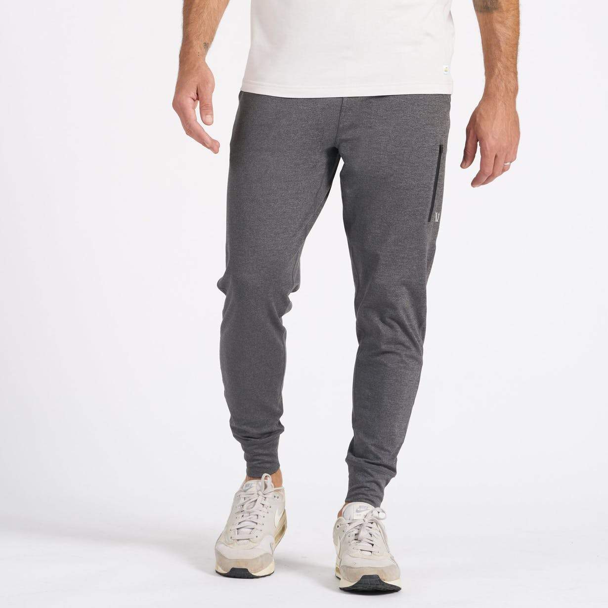 Vuori sunday 2025 performance jogger indigo